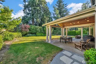 9845 NE 22nd St, Bellevue, WA 98004 - Photo 35