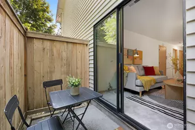 9559 45th Avenue NE, Seattle, WA 98115 - Photo 27