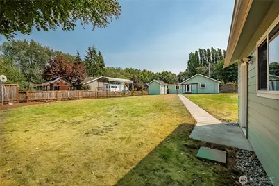 774 Pine Street, Lynden, WA 98264 - Photo 21