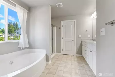10185 33rd Place NE, Lake Stevens, WA 98258 - Photo 13