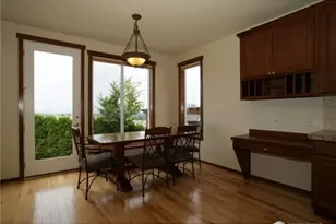 2471 34th Ave NE, Issaquah, WA 98029 - Photo 3