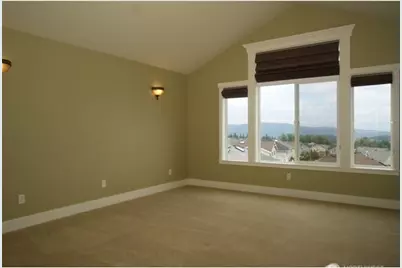 2471 34th Avenue NE, Issaquah, WA 98029 - Photo 9
