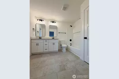 2405 NE 10th Street, Renton, WA 98056 - Photo 25