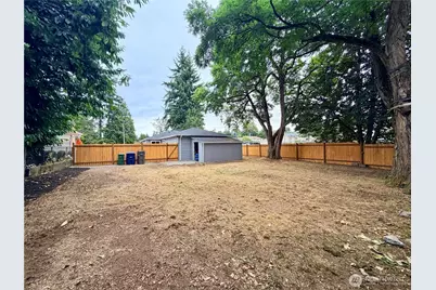 2405 NE 10th Street, Renton, WA 98056 - Photo 31