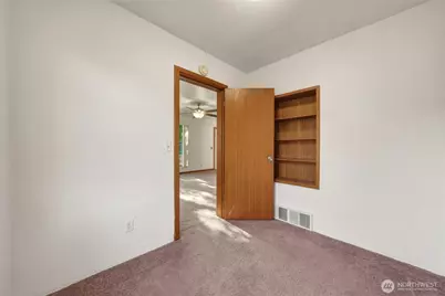 117 NE Cedar Avenue, College Place, WA 99324 - Photo 9