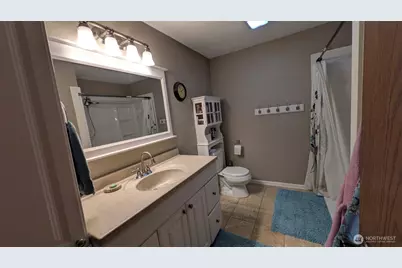 14611 Meadows Court E, Tacoma, WA 98445 - Photo 11