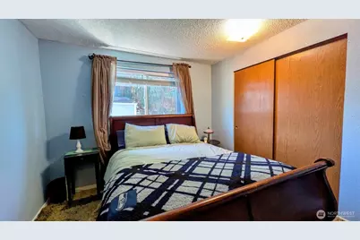 14611 Meadows Court E, Tacoma, WA 98445 - Photo 9