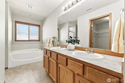 1902 Shipman Avenue, DuPont, WA 98327 - Photo 15