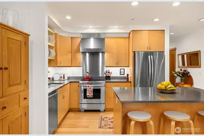 998 NE Vineyard Lane #J101, Bainbridge Island, WA 98110 - Photo 7