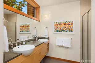998 NE Vineyard Ln, Bainbridge Island, WA 98110 - Photo 23