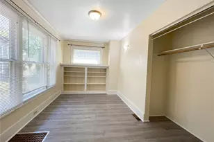 4247 7th Ave NE, Seattle, WA 98105 - Photo 11