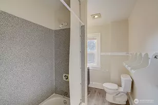 4247 7th Ave NE, Seattle, WA 98105 - Photo 17