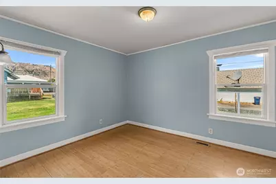 710 S Monroe Street, Wenatchee, WA 98801 - Photo 23