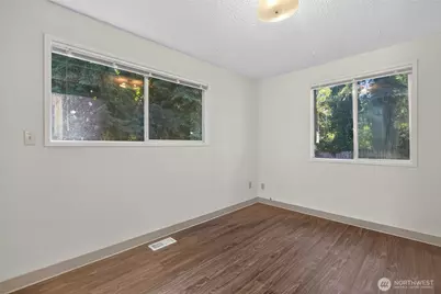 3327 NE 190th Street, Lake Forest Park, WA 98155 - Photo 15