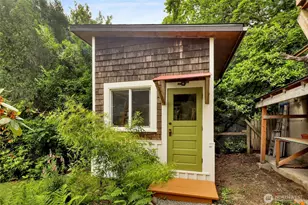 1016 21st St, Bellingham, WA 98225 - Photo 7