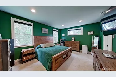 5542 NW Brightway Street, Bremerton, WA 98312 - Photo 9