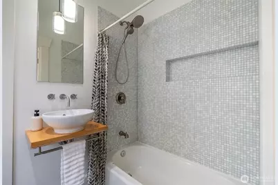7531 25th Avenue NW, Seattle, WA 98117 - Photo 13