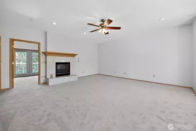 18432 W Lake Desire Drive SE, Renton, WA 98058 - Photo 7