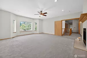 18432 W Lake Desire Dr SE, Renton, WA 98058 - Photo 9