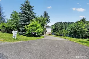 18432 W Lake Desire Dr SE, Renton, WA 98058 - Photo 37