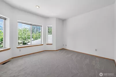 18432 W Lake Desire Drive SE, Renton, WA 98058 - Photo 27