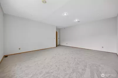 18432 W Lake Desire Drive SE, Renton, WA 98058 - Photo 21