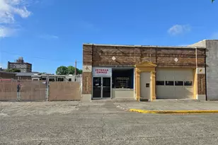 212 W Center St, Centralia, WA 98531 - Photo 1