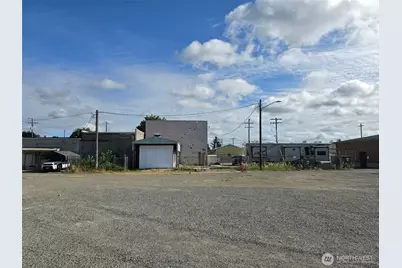 212 W Center Street, Centralia, WA 98531 - Photo 7