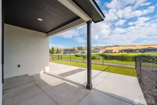 6651 Clubhouse Dr SE, Othello, WA 98826 - Photo 3