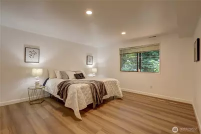 901 129th Place NE, Bellevue, WA 98005 - Photo 29