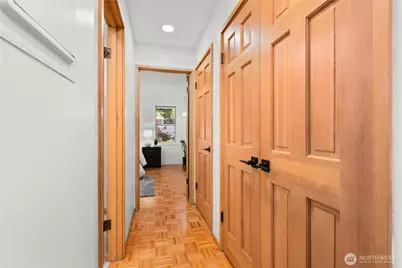 2811 14th Avenue W #100, Seattle, WA 98119 - Photo 15