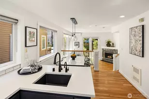 4315 Linden Ave N, Seattle, WA 98103 - Photo 21