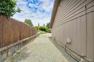 16958 Obstruction Dr, Burlington, WA 98233 - Photo 11