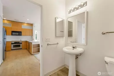 2414 1st Avenue #617, Seattle, WA 98121 - Photo 13