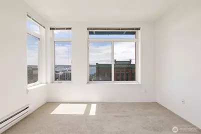 2414 1st Avenue #617, Seattle, WA 98121 - Photo 3