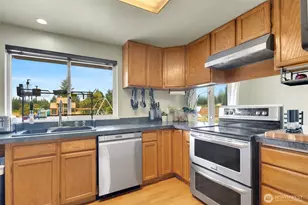 9434 Bridge Rd SE, Yelm, WA 98597 - Photo 9
