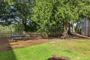 13301 SE 79th Pl, Newcastle, WA 98059 - Photo 37