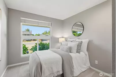 9925 NE 204th Place, Bothell, WA 98011 - Photo 23