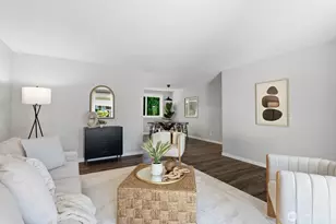 9925 NE 204th Pl, Bothell, WA 98011 - Photo 7