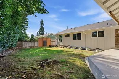 9925 NE 204th Place, Bothell, WA 98011 - Photo 31