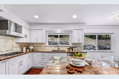 10409 NE 151st Place, Bothell, WA 98011 - Photo 13