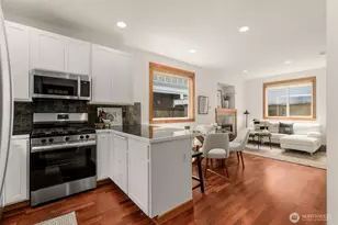9121 23rd Ave NE, Seattle, WA 98115 - Photo 5