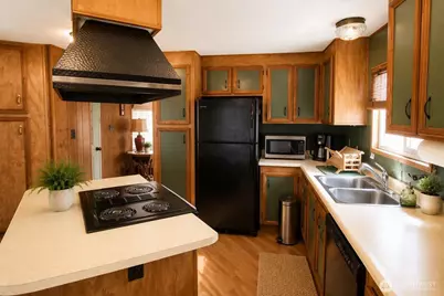 2400 Donovan Avenue #72, Bellingham, WA 98225 - Photo 5