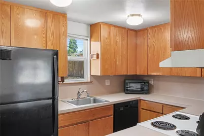 842 SW 126th Street, Seattle, WA 98146 - Photo 9