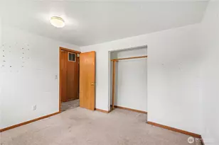 842 SW 126th St, Seattle, WA 98146 - Photo 17