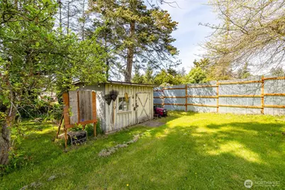 941 Diane Avenue, Oak Harbor, WA 98277 - Photo 7