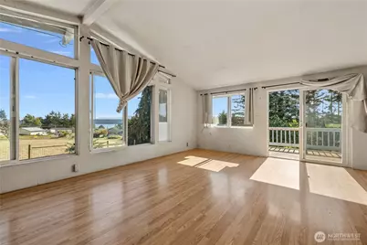 941 Diane Avenue, Oak Harbor, WA 98277 - Photo 31