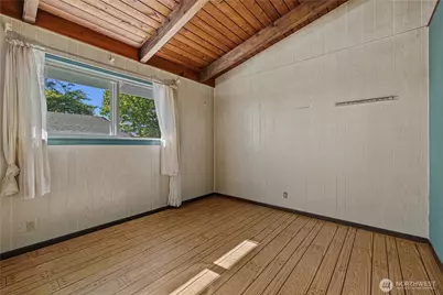 941 Diane Avenue, Oak Harbor, WA 98277 - Photo 17