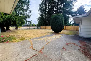 5907 88th St NE, Marysville, WA 98270 - Photo 17