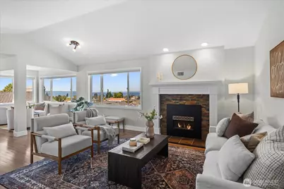 633 Main Street #202, Edmonds, WA 98020 - Photo 5